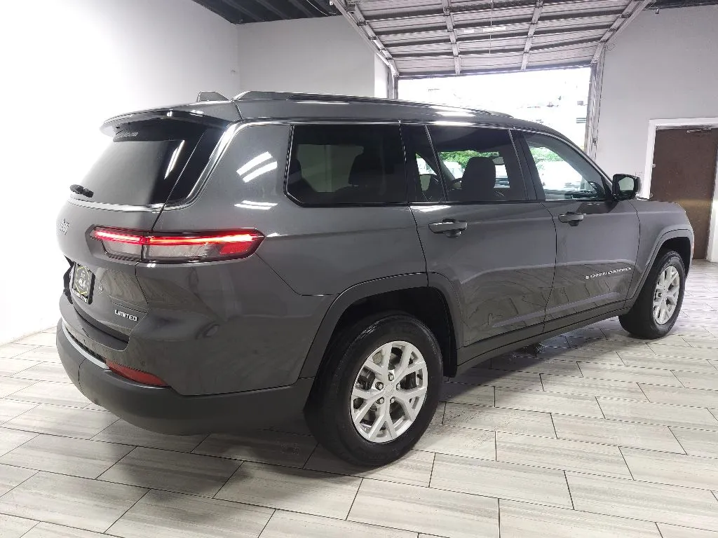 More photos of 2023 Jeep Grand Cherokee L Limited at Torresdale Ave, PA