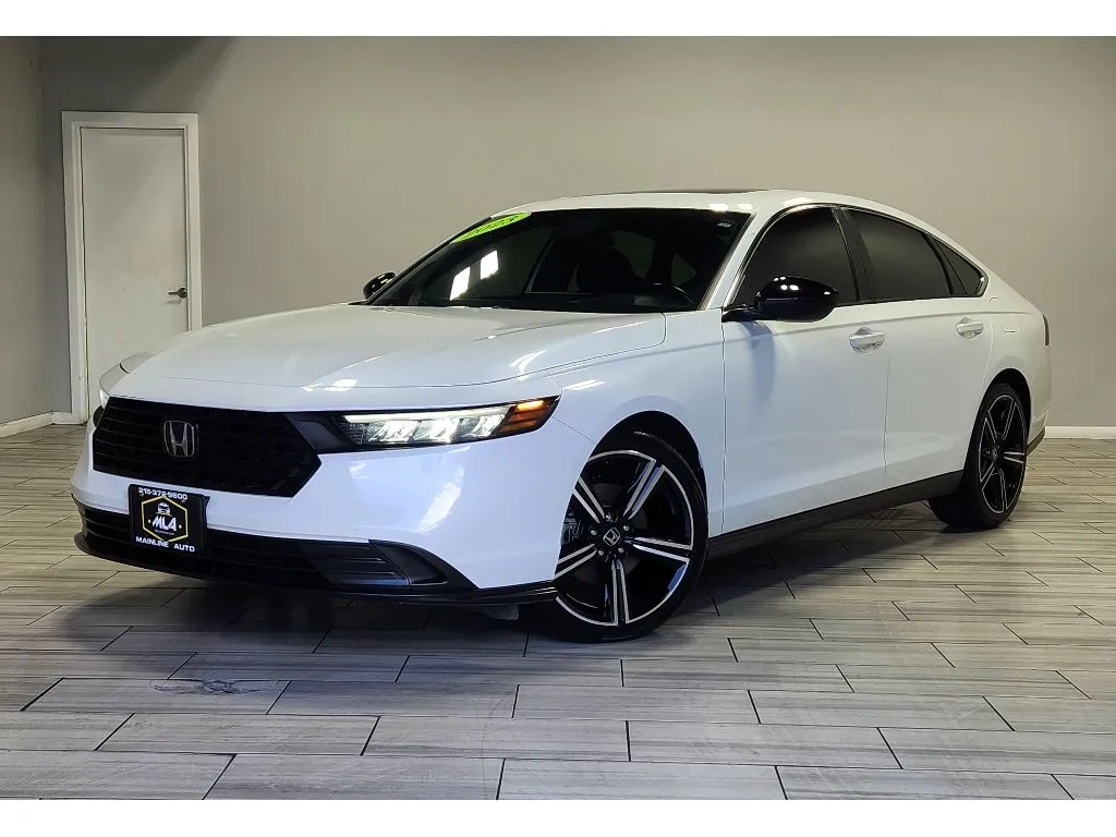 White 2023 Honda Accord Hybrid Sport for sale in Philadelphia, PA