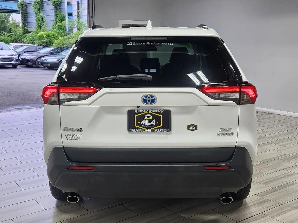 More photos of 2022 Toyota RAV4 Hybrid XLE at Torresdale Ave, PA