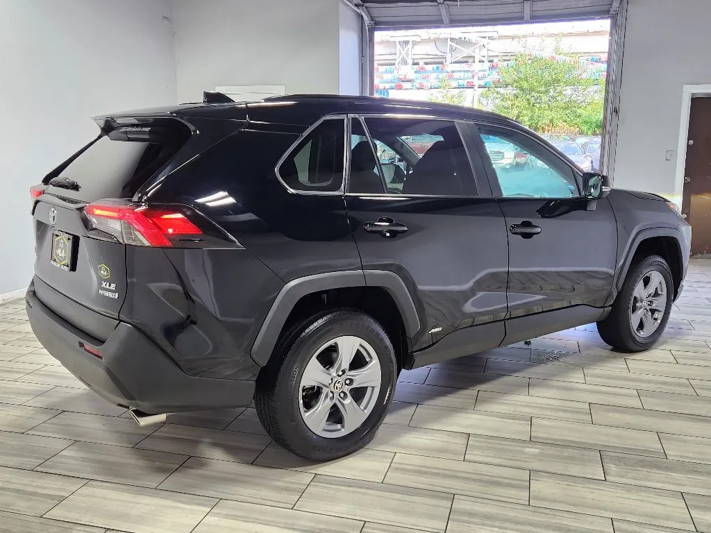 More photos of 2022 Toyota RAV4 Hybrid XLE at Torresdale Ave, PA