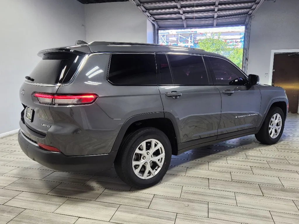 More photos of 2021 Jeep Grand Cherokee L Limited at Torresdale Ave, PA