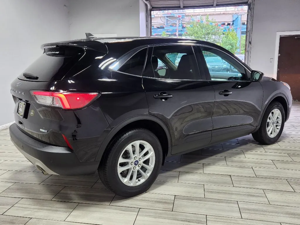 More photos of 2020 Ford Escape SE at Torresdale Ave, PA