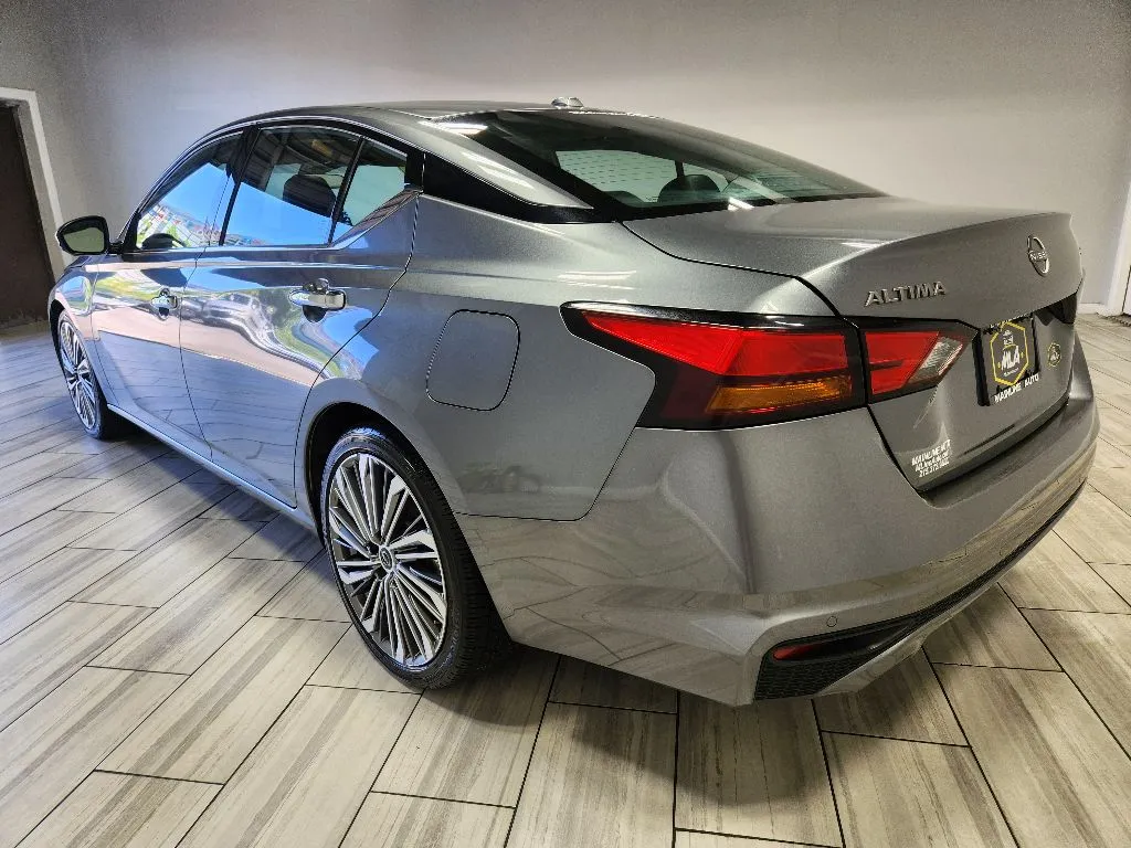 Another view of 2023 Nissan Altima 2.5 SL for sale in Philadelphia, PA at Torresdale Ave