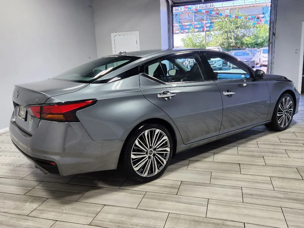 More photos of 2023 Nissan Altima 2.5 SL at Torresdale Ave, PA