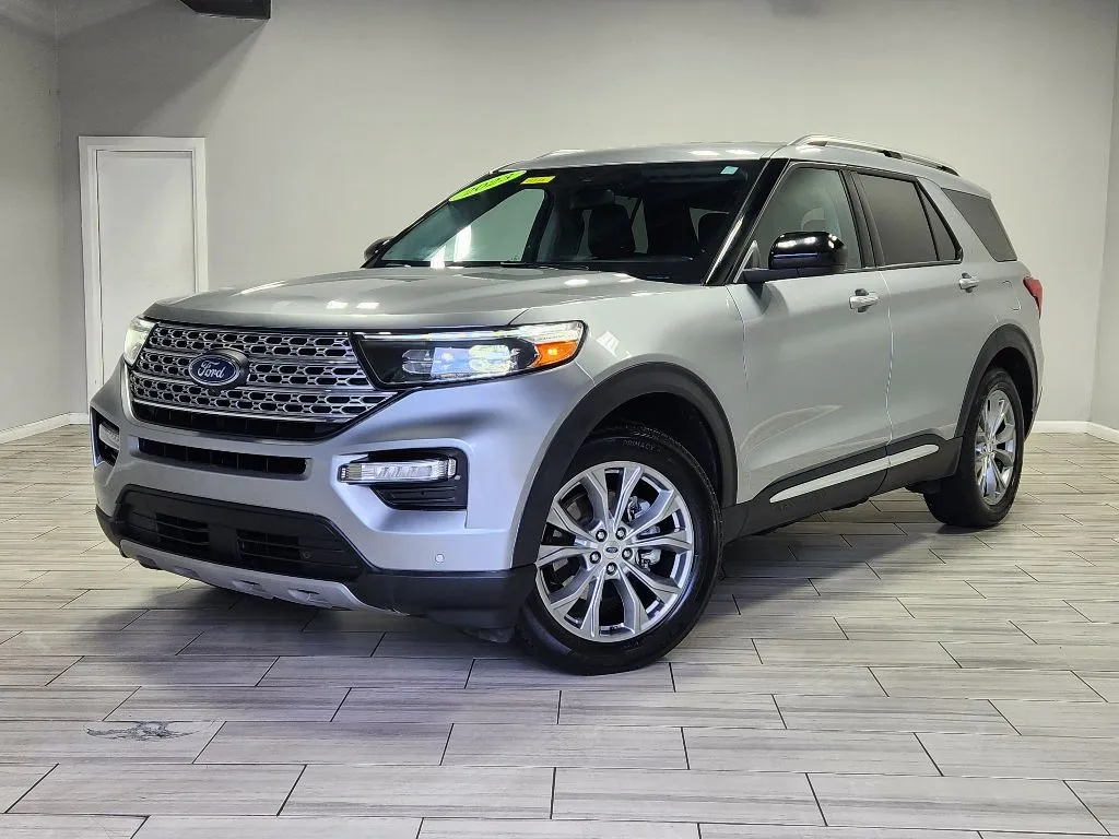Silver 2023 Ford Explorer Limited for sale in Philadelphia, PA