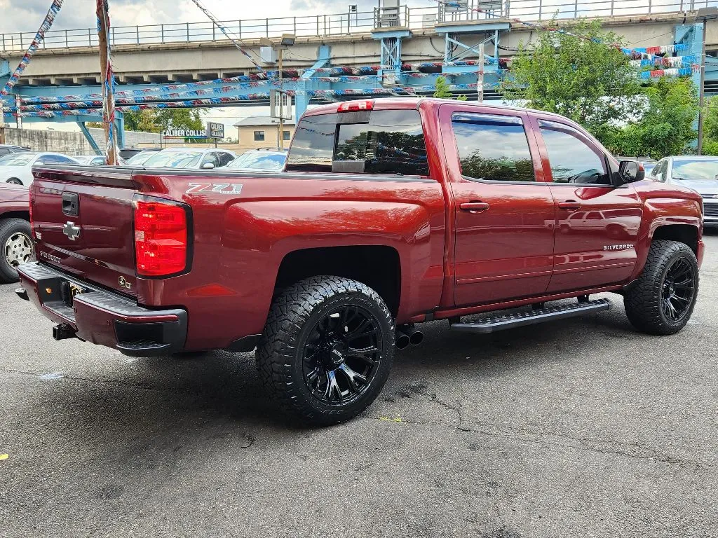 More photos of 2016 Chevrolet Silverado LT at Torresdale Ave, PA
