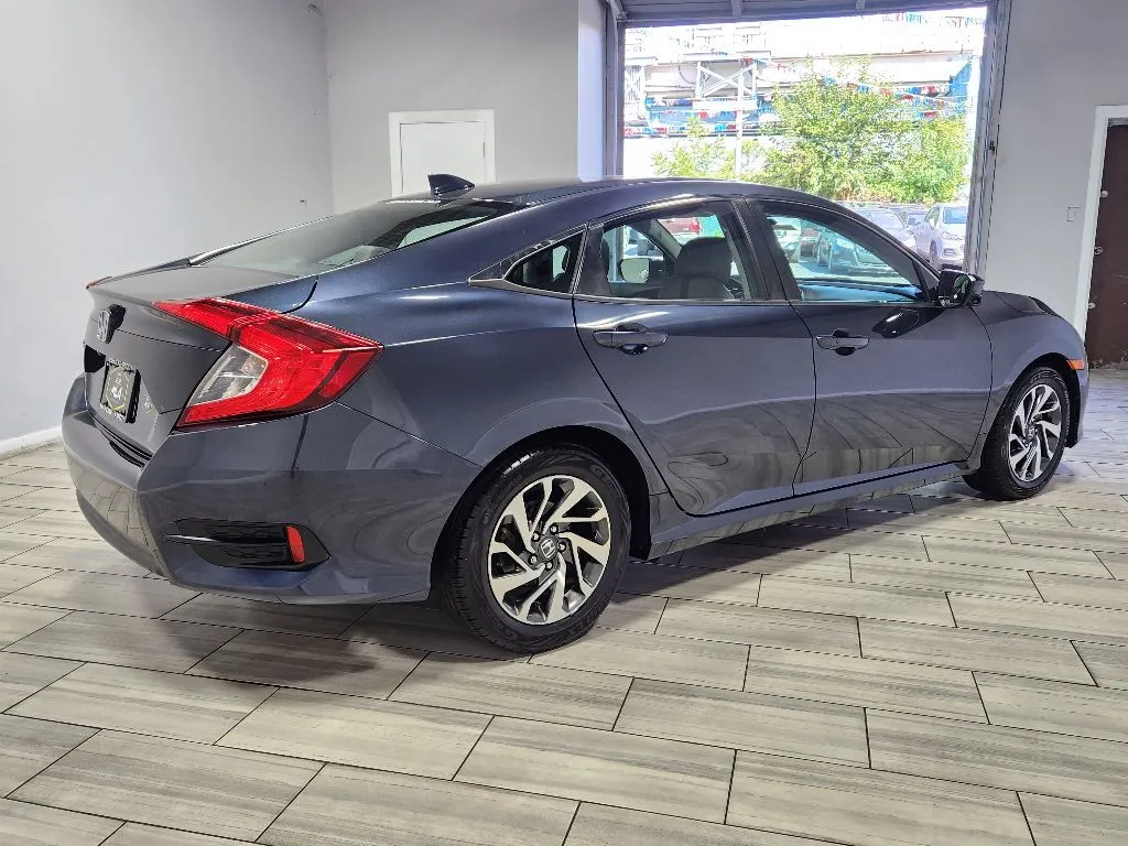 More photos of 2017 Honda Civic EX at Torresdale Ave, PA