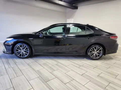 Photos of 2021 Toyota Camry Hybrid Hybrid XLE for sale in Philadelphia, PA at Torresdale Ave