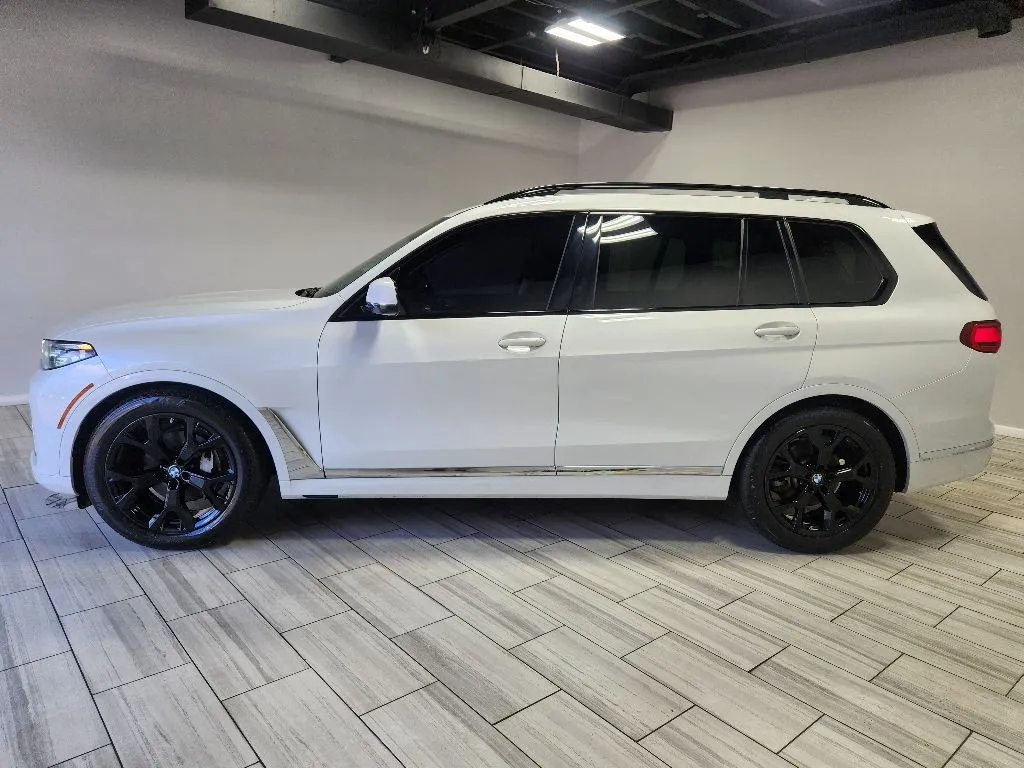 Photos of 2020 BMW X7 xDrive40i for sale in Philadelphia, PA at Torresdale Ave