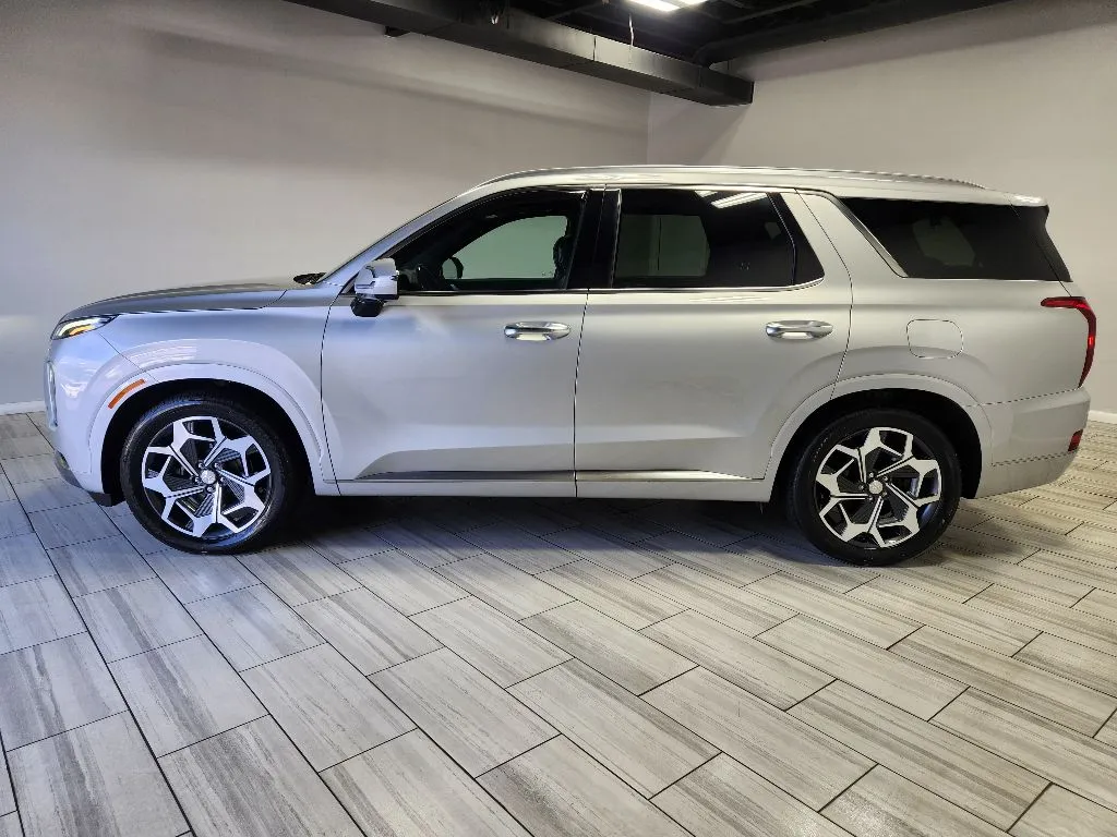 Photos of 2022 Hyundai Palisade Calligraphy for sale in Philadelphia, PA at Torresdale Ave