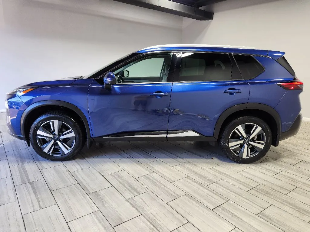 Photos of 2022 Nissan Rogue SL for sale in Philadelphia, PA at Torresdale Ave