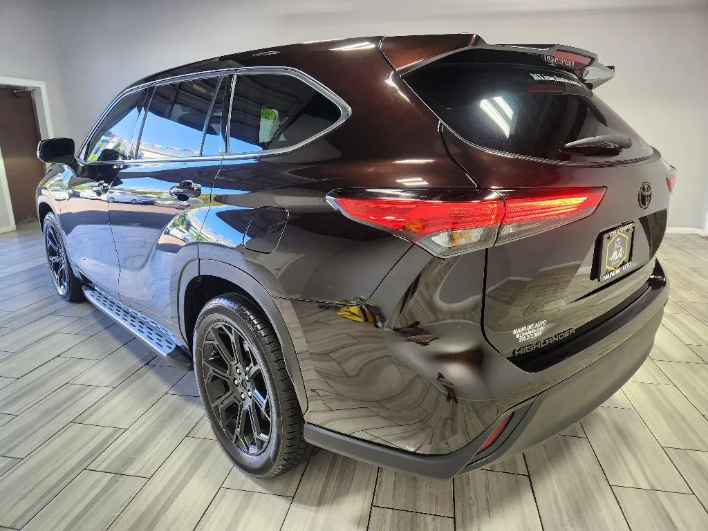 Another view of 2022 Toyota Highlander L for sale in Philadelphia, PA at Torresdale Ave