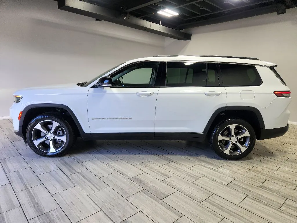 Photos of 2023 Jeep Grand Cherokee L Limited for sale in Philadelphia, PA at Torresdale Ave