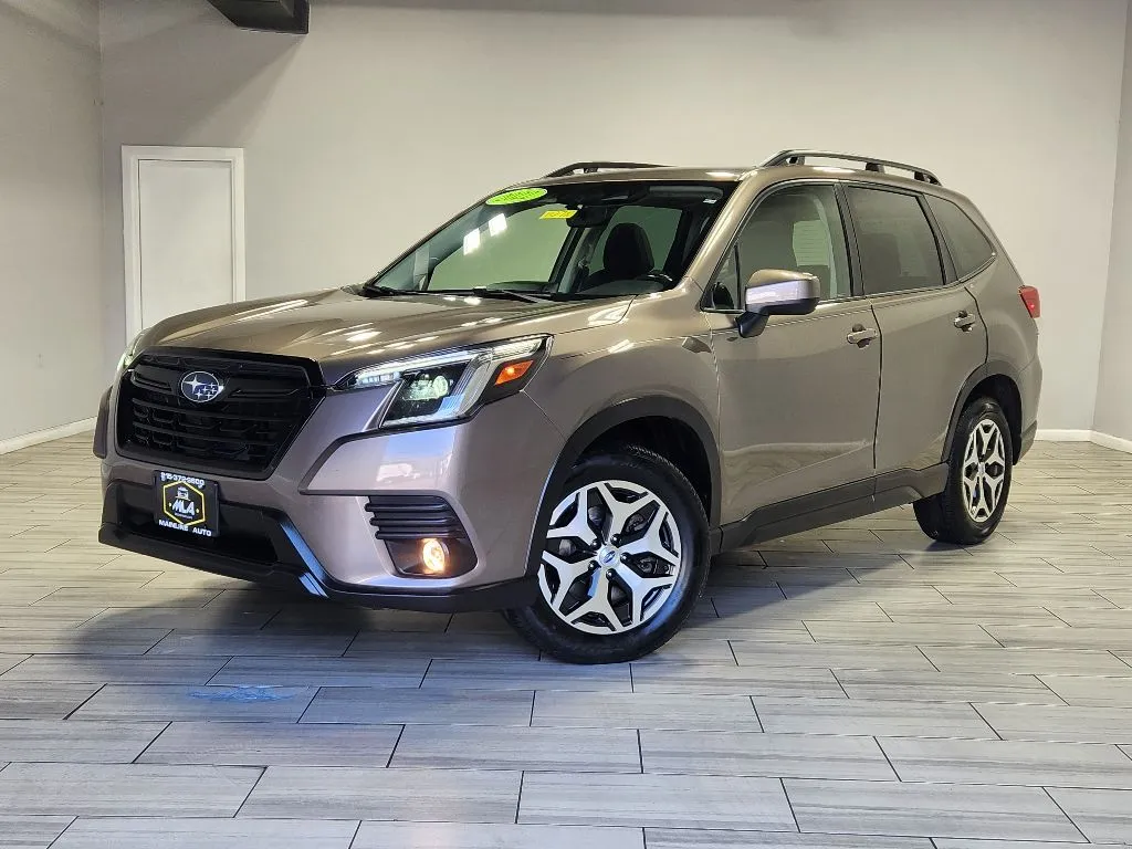 Brown 2022 Subaru Forester Premium for sale in Philadelphia, PA