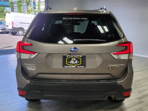 More photos of 2022 Subaru Forester Premium at Torresdale Ave, PA