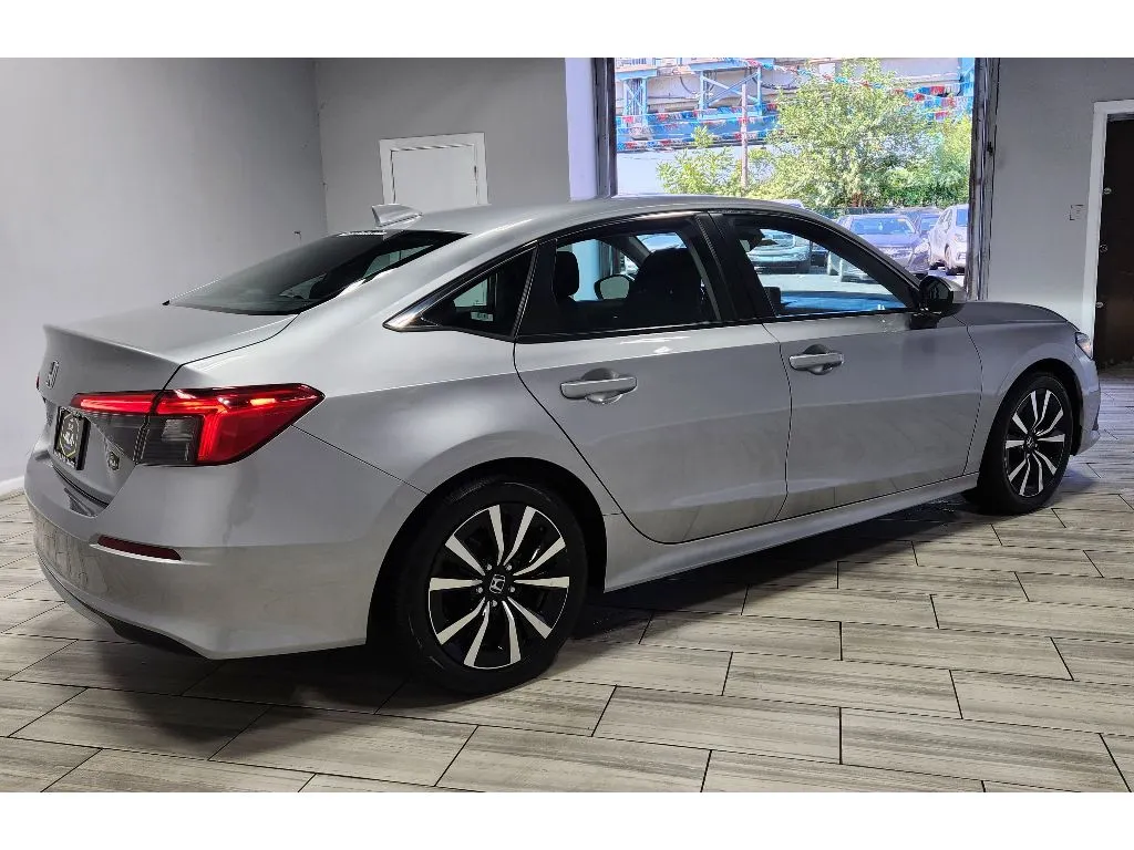 More photos of 2022 Honda Civic EX at Torresdale Ave, PA