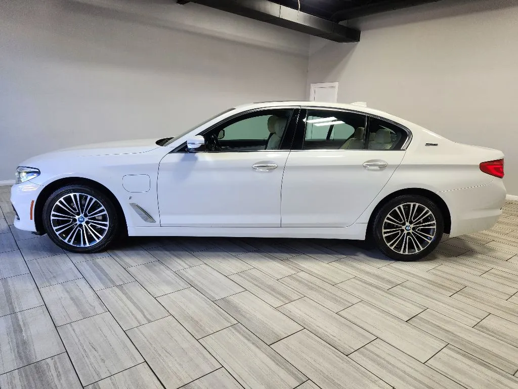 Photos of 2018 BMW 5 series 530e xDrive iPerformance for sale in Philadelphia, PA at Torresdale Ave