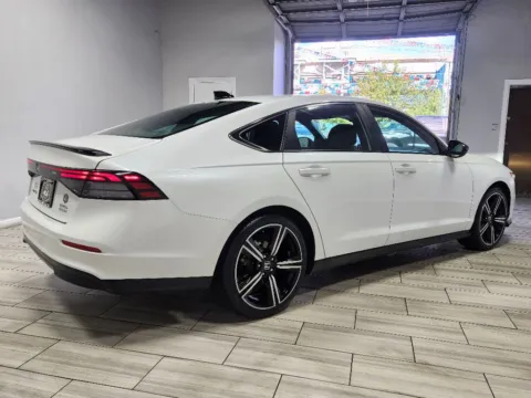 More photos of 2024 Honda Accord Hybrid Sport at Torresdale Ave, PA