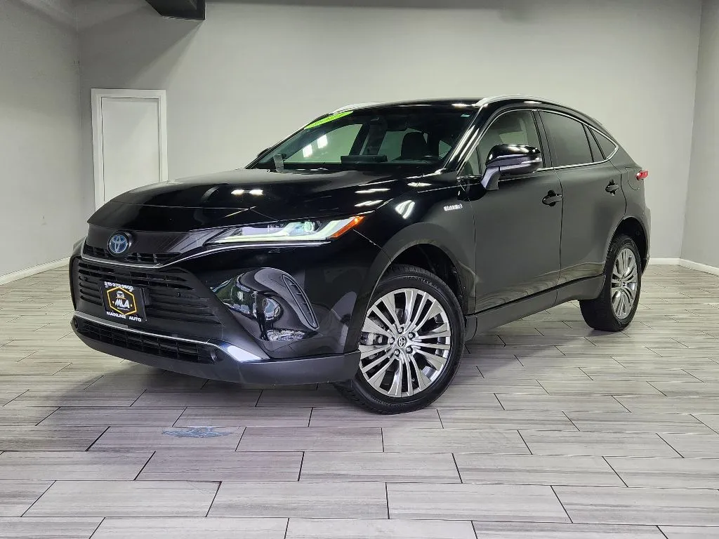 Black 2021 Toyota Venza XLE for sale in Philadelphia, PA