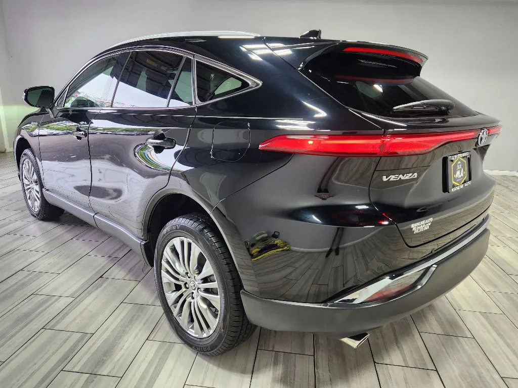 Another view of 2021 Toyota Venza XLE for sale in Philadelphia, PA at Torresdale Ave