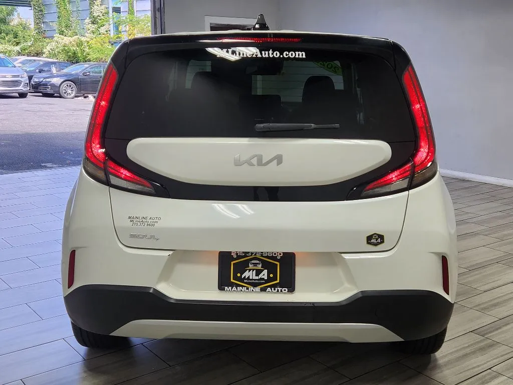 More photos of 2023 Kia Soul LX at Torresdale Ave, PA