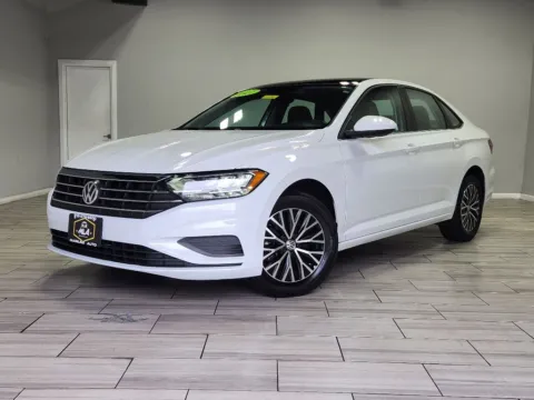 White 2021 Volkswagen Jetta SE for sale in Philadelphia, PA