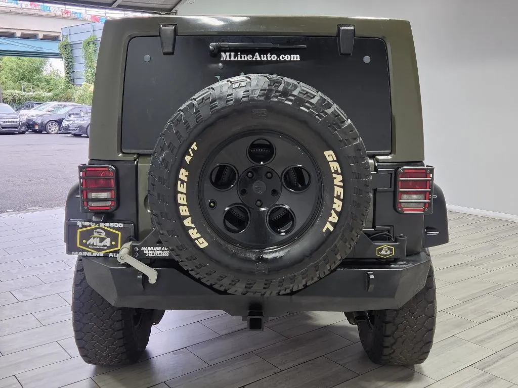 More photos of 2015 Jeep Wrangler Rubicon at Torresdale Ave, PA