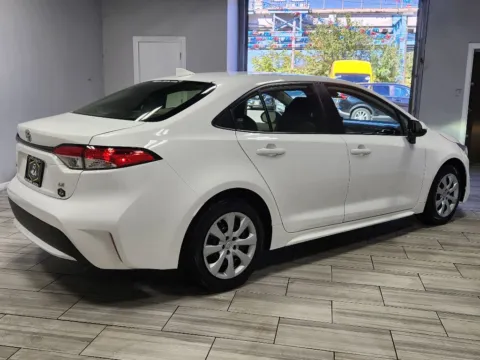 More photos of 2022 Toyota Corolla LE at Torresdale Ave, PA