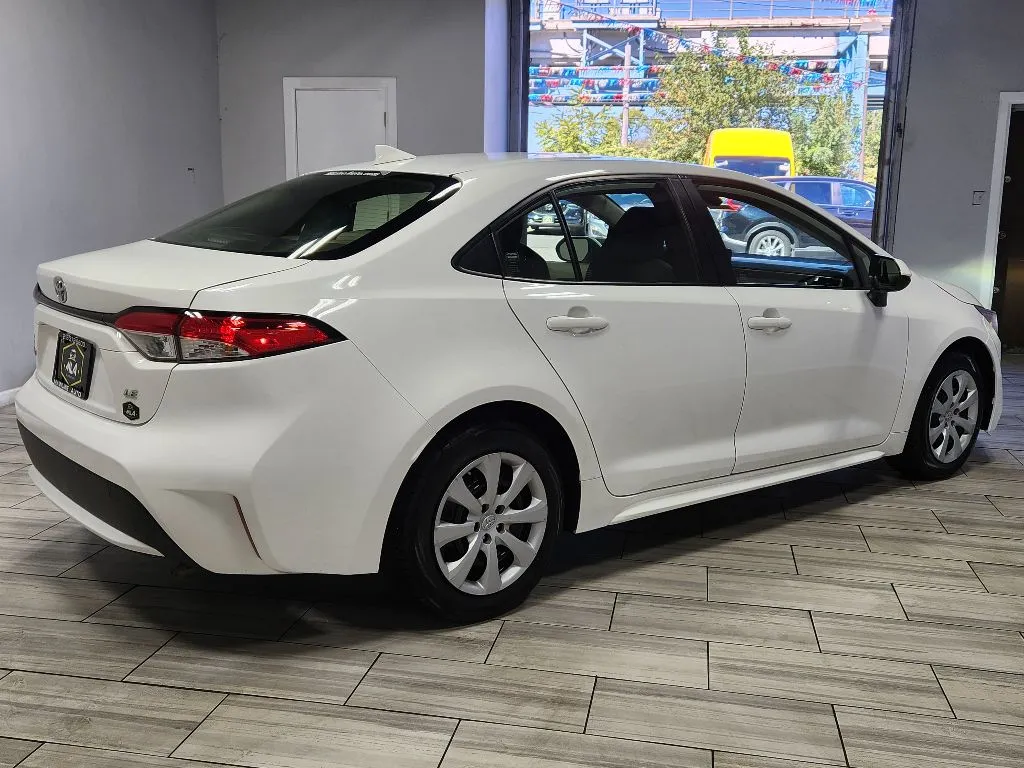 More photos of 2022 Toyota Corolla LE at Torresdale Ave, PA