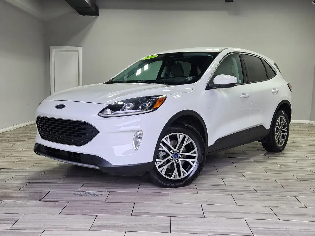 White 2022 Ford Escape SEL for sale in Philadelphia, PA