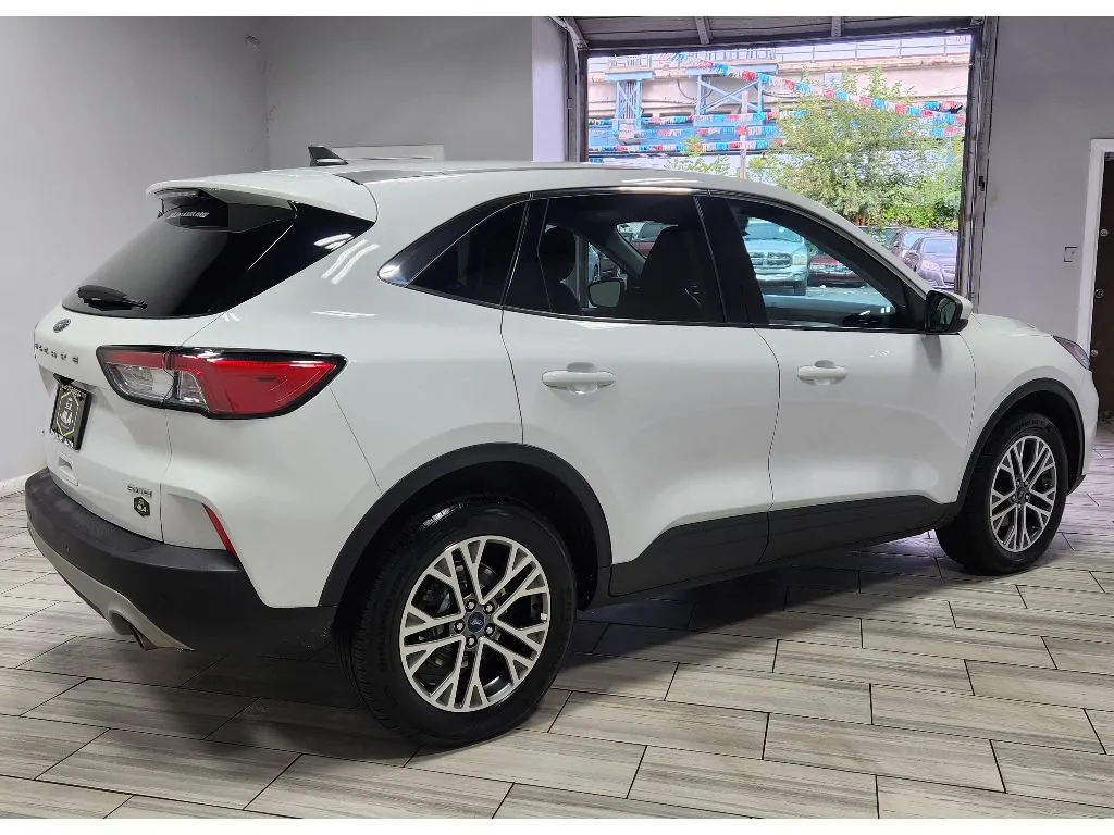 More photos of 2022 Ford Escape SEL at Torresdale Ave, PA