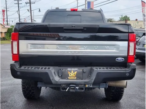 More photos of 2021 Ford F-250 Platinum at Torresdale Ave, PA