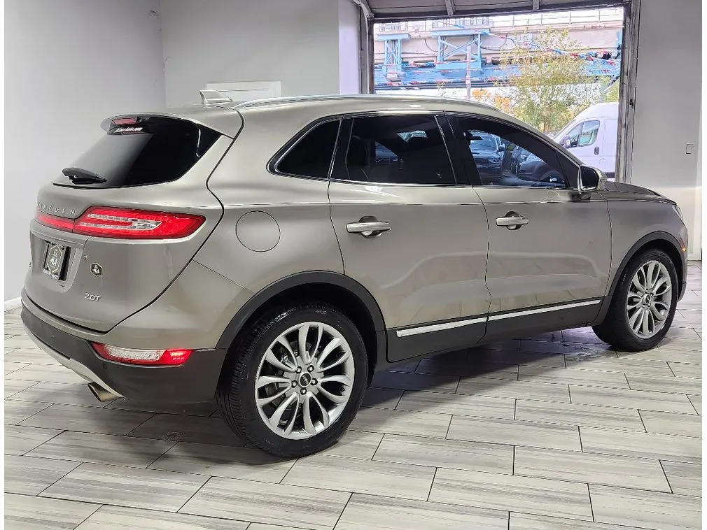 More photos of 2017 Lincoln MKC Reserve at Torresdale Ave, PA