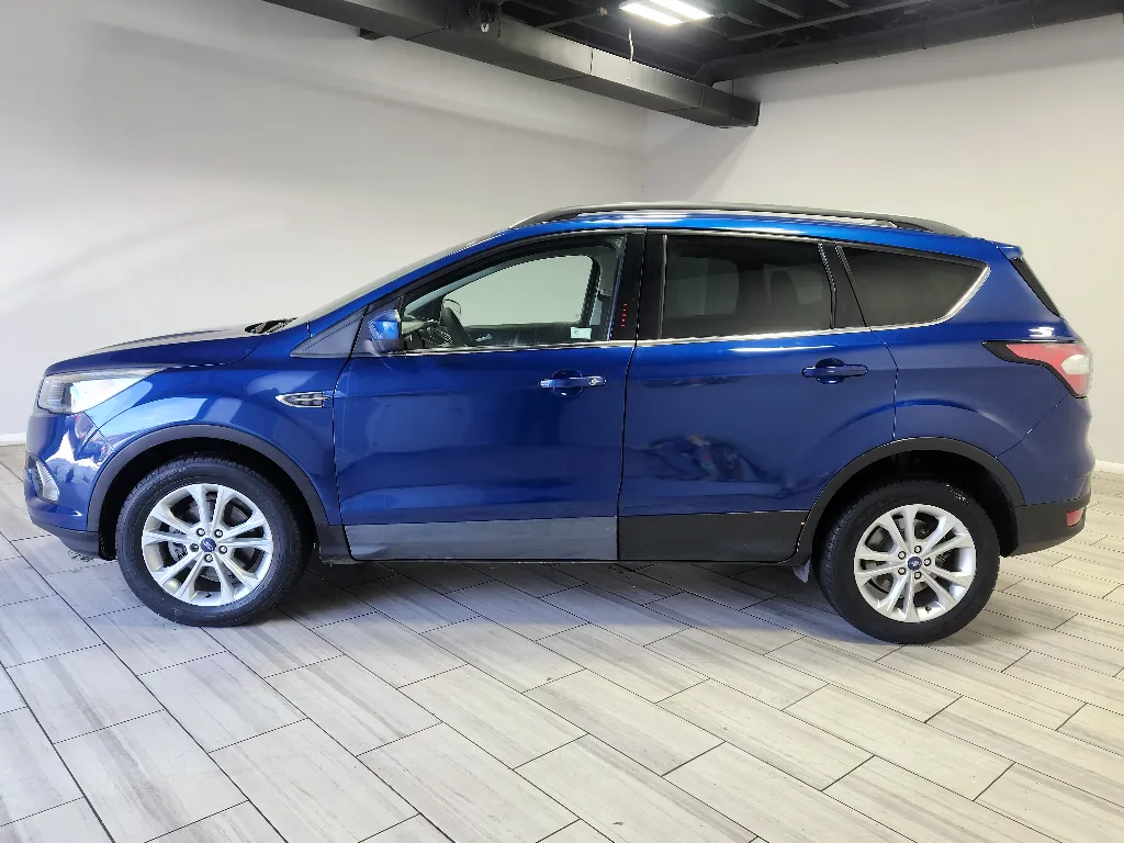 Photos of 2018 Ford Escape SE for sale in Philadelphia, PA at Torresdale Ave