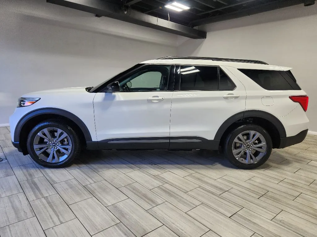 Photos of 2022 Ford Explorer XLT for sale in Philadelphia, PA at Torresdale Ave