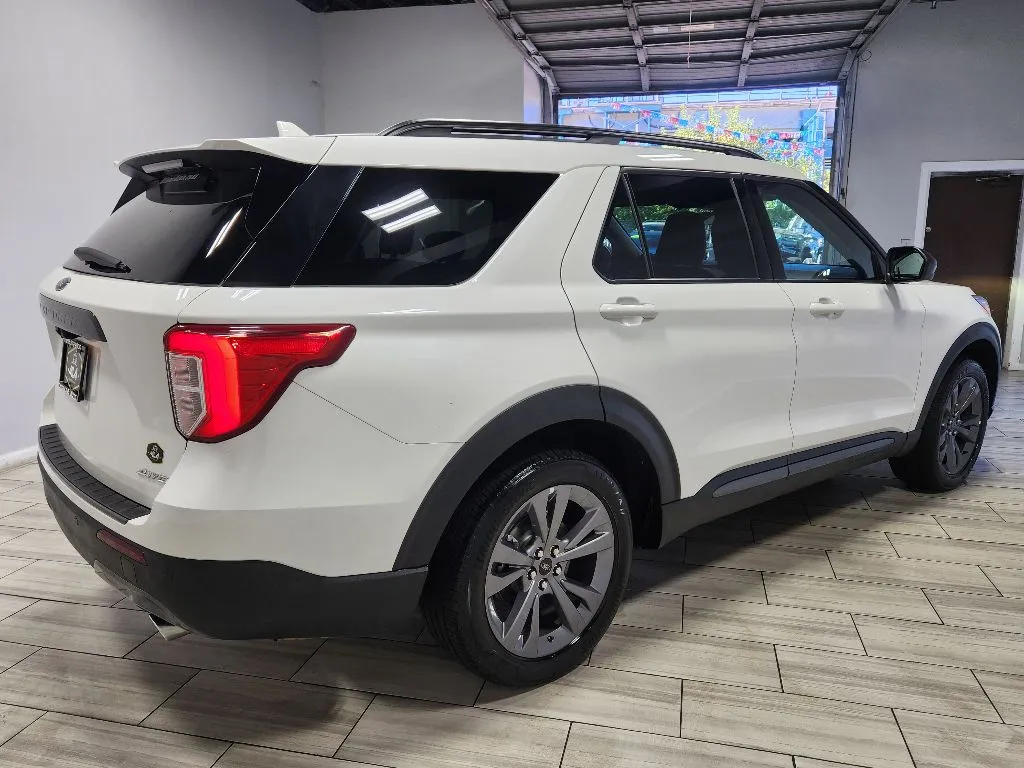 More photos of 2022 Ford Explorer XLT at Torresdale Ave, PA