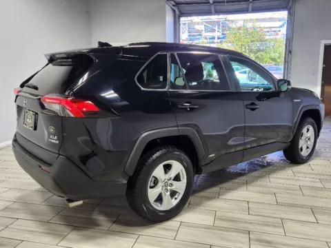 More photos of 2021 Toyota RAV4 Hybrid XLE at Torresdale Ave, PA