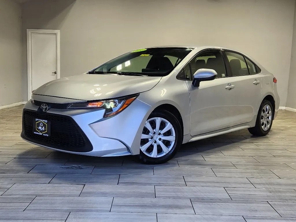 Silver 2022 Toyota Corolla LE for sale in Philadelphia, PA