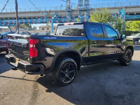 More photos of 2022 Chevrolet Silverado Custom at Torresdale Ave, PA