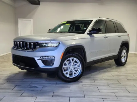 Silver 2024 Jeep Grand Cherokee Limited for sale in Philadelphia, PA