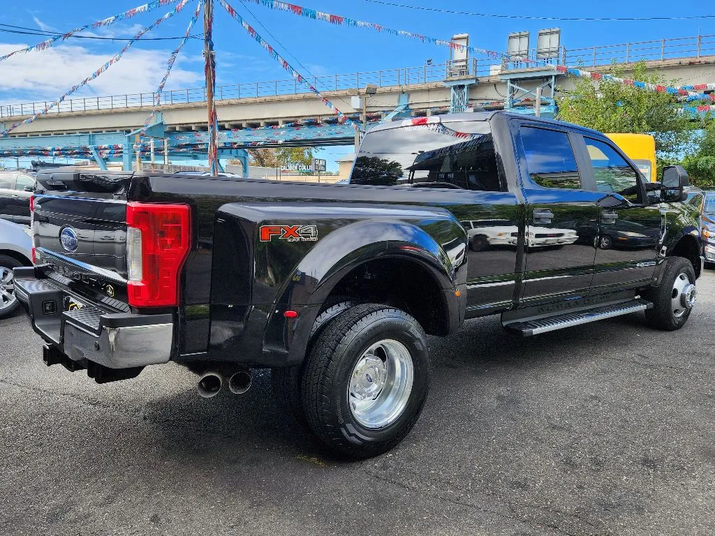 More photos of 2020 Ford F-350 XL at Torresdale Ave, PA