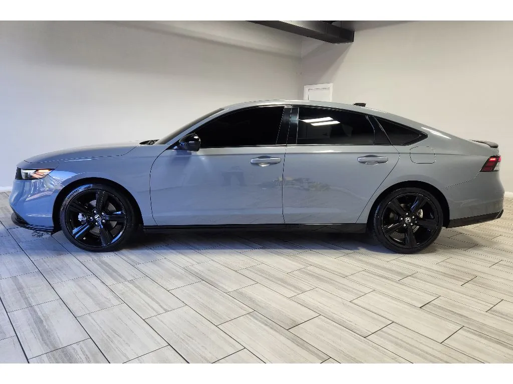 Photos of 2023 Honda Accord Hybrid Sport-L for sale in Philadelphia, PA at Torresdale Ave