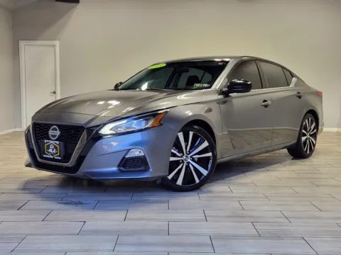 Gray 2019 Nissan Altima 2.5 SR for sale in Philadelphia, PA