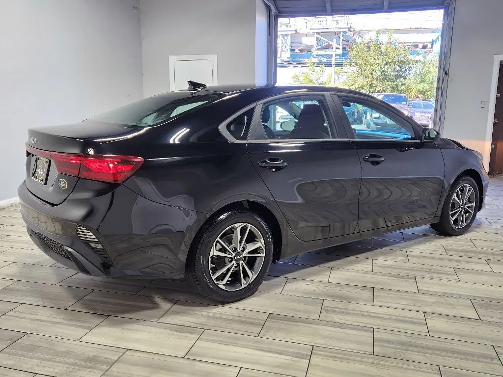 More photos of 2023 Kia Forte LXS at Torresdale Ave, PA