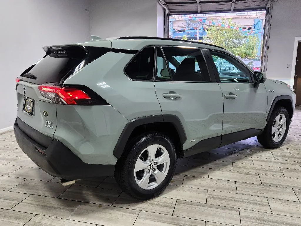 More photos of 2021 Toyota RAV4 Hybrid XLE at Torresdale Ave, PA