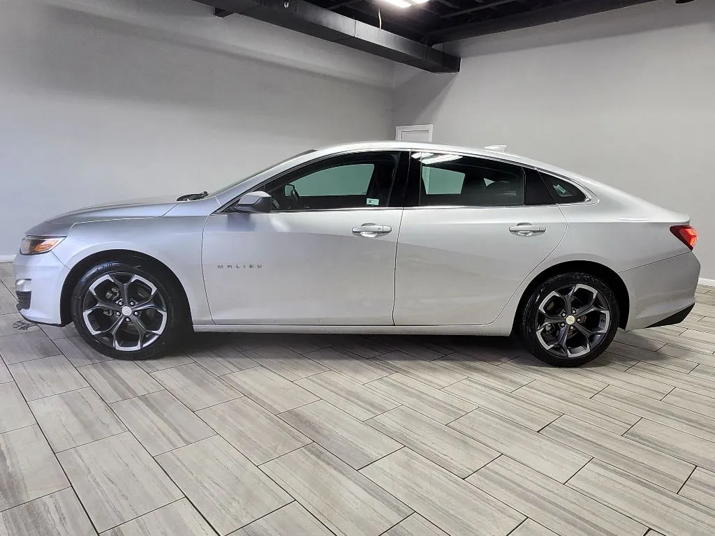 Photos of 2022 Chevrolet Malibu LT for sale in Philadelphia, PA at Torresdale Ave