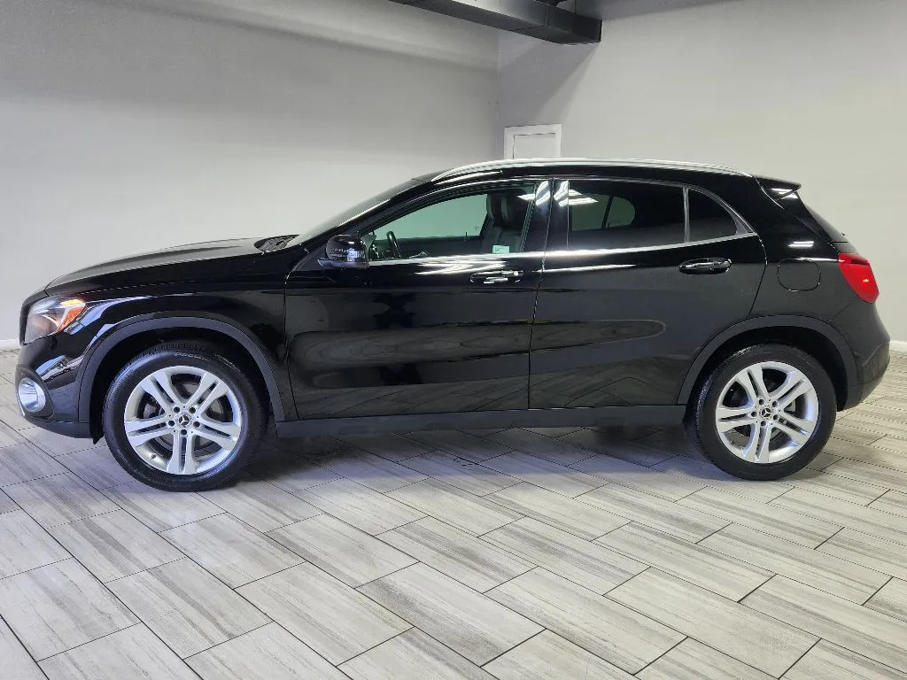 Photos of 2019 Mercedes-Benz GLA 250 4MATIC for sale in Philadelphia, PA at Torresdale Ave