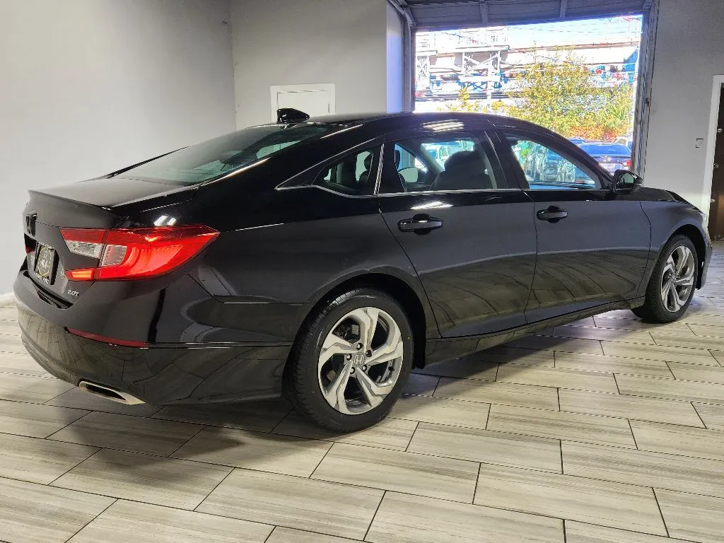 More photos of 2020 Honda Accord EX-L at Torresdale Ave, PA