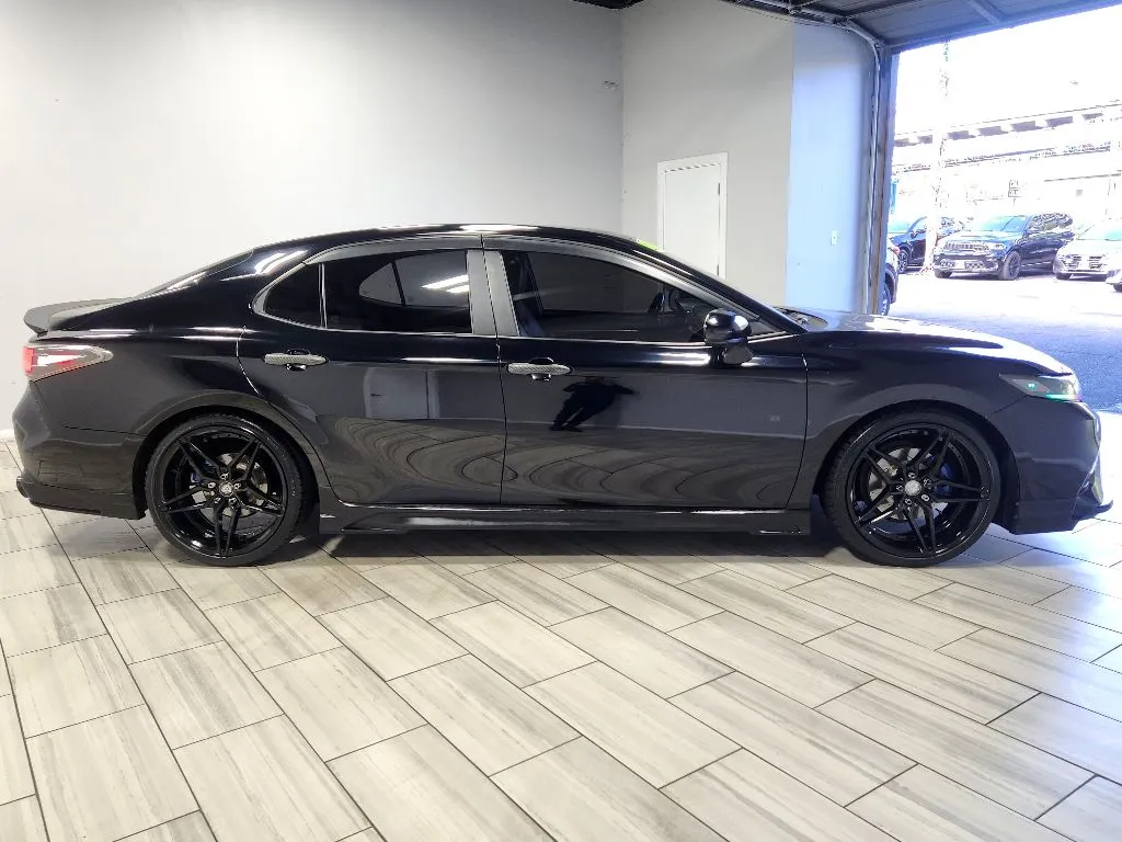 More photos of 2018 Toyota Camry SE at Torresdale Ave, PA