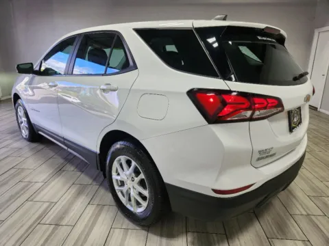 Another view of 2022 Chevrolet Equinox Base (1FL) for sale in Philadelphia, PA at Torresdale Ave